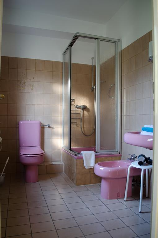 Hotel Helvetia Garni Bad Orb Zimmer foto