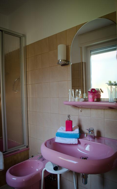 Hotel Helvetia Garni Bad Orb Zimmer foto